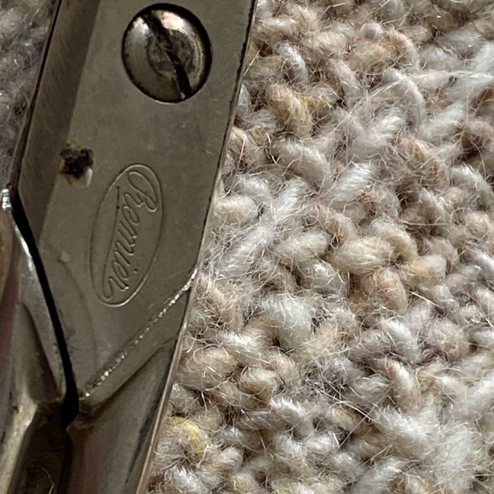 Vintage Scissors (4 Pairs) - Picture 10 of 10